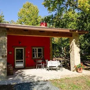 La Ghiandaia Bed & Breakfast