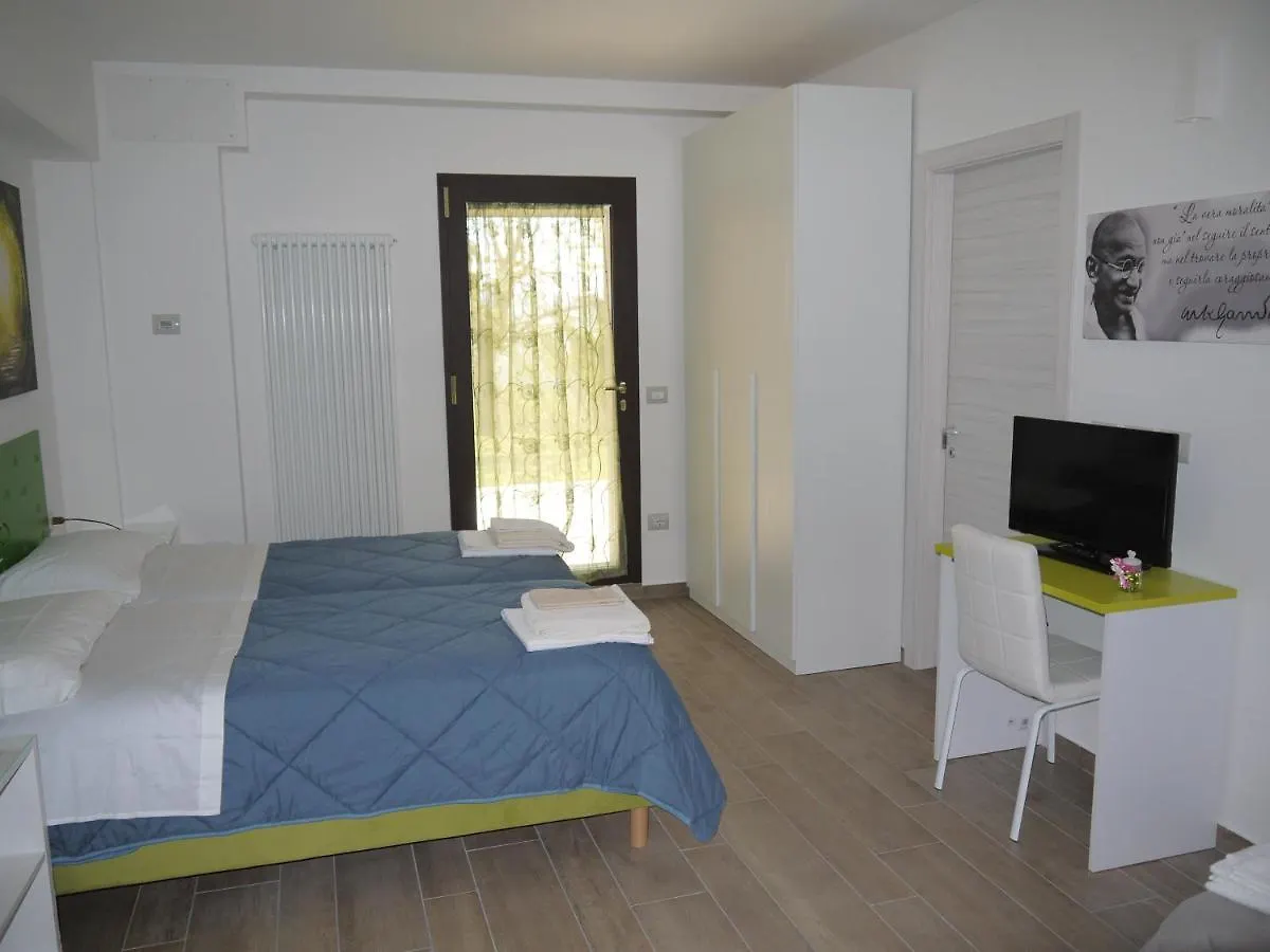Bed & Breakfast Bed and Breakfast CARA PACE in collina per famiglie Montefiore Conca Italia