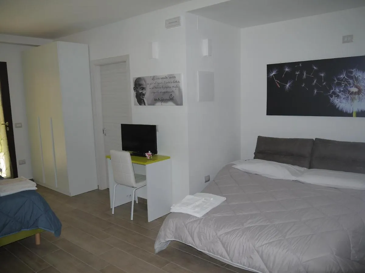 Bed & Breakfast Bed and Breakfast CARA PACE in collina per famiglie Montefiore Conca Italia